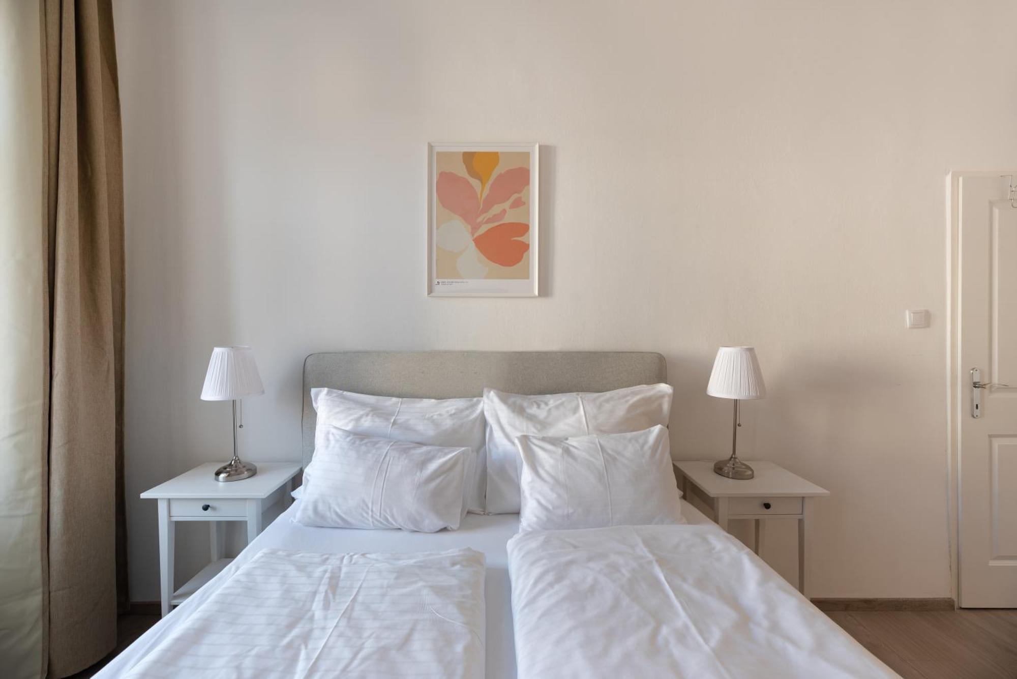 Studio Apartment Near University Вена Экстерьер фото