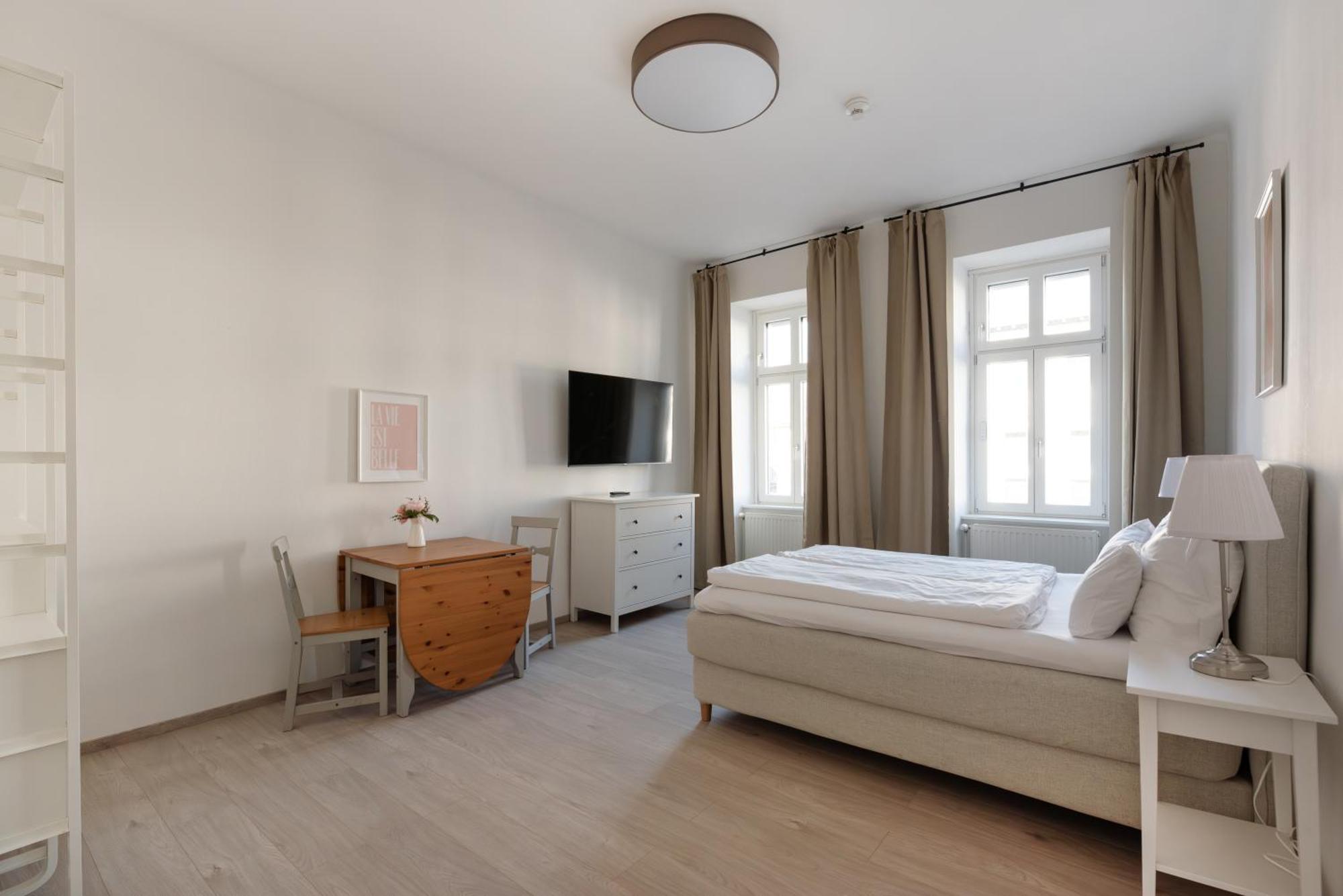 Studio Apartment Near University Вена Экстерьер фото