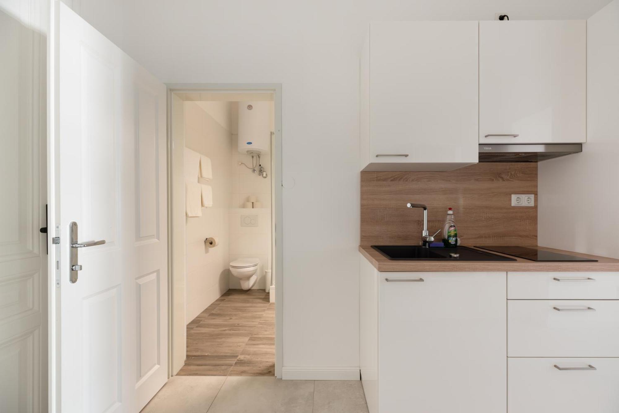 Studio Apartment Near University Вена Экстерьер фото