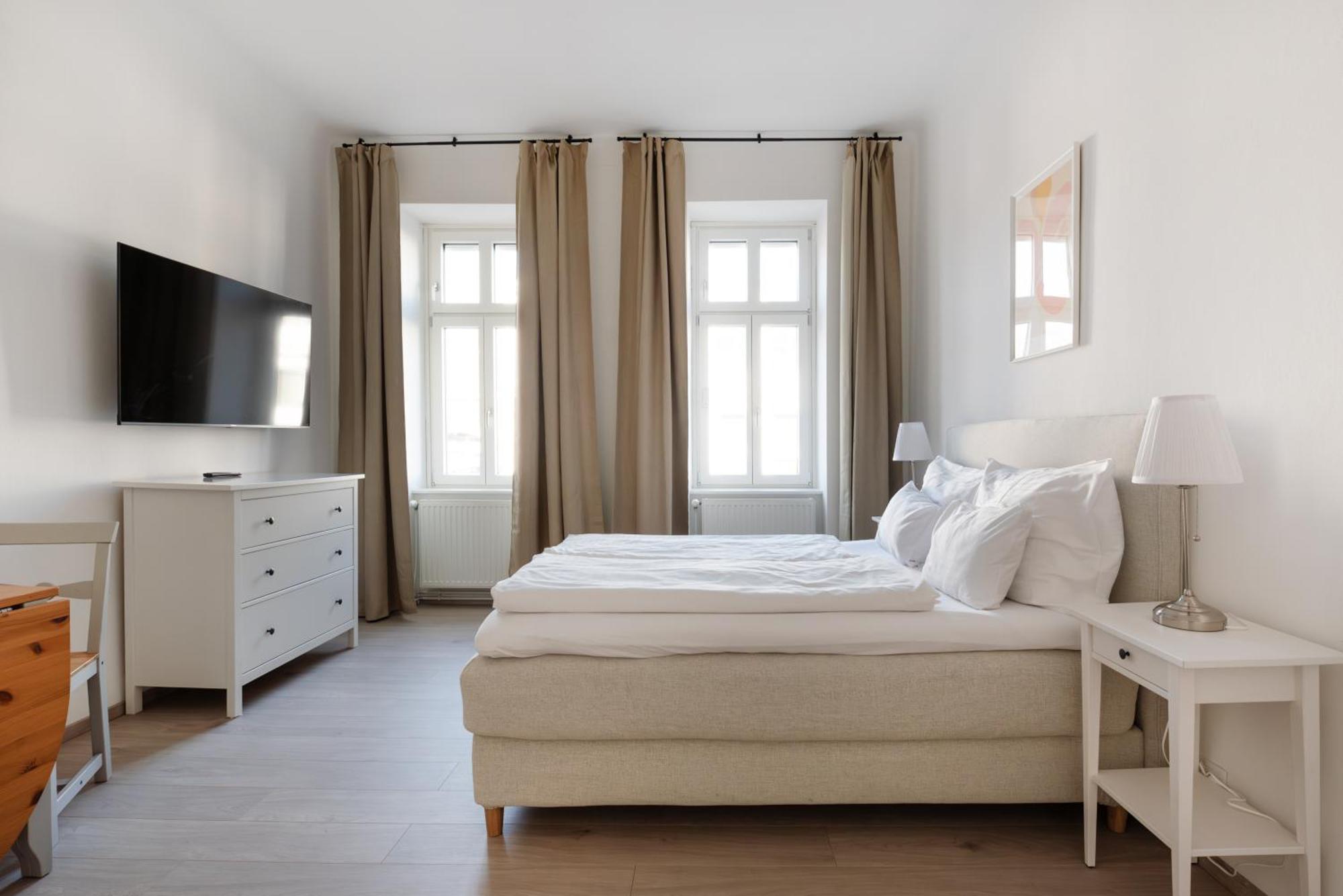 Studio Apartment Near University Вена Экстерьер фото