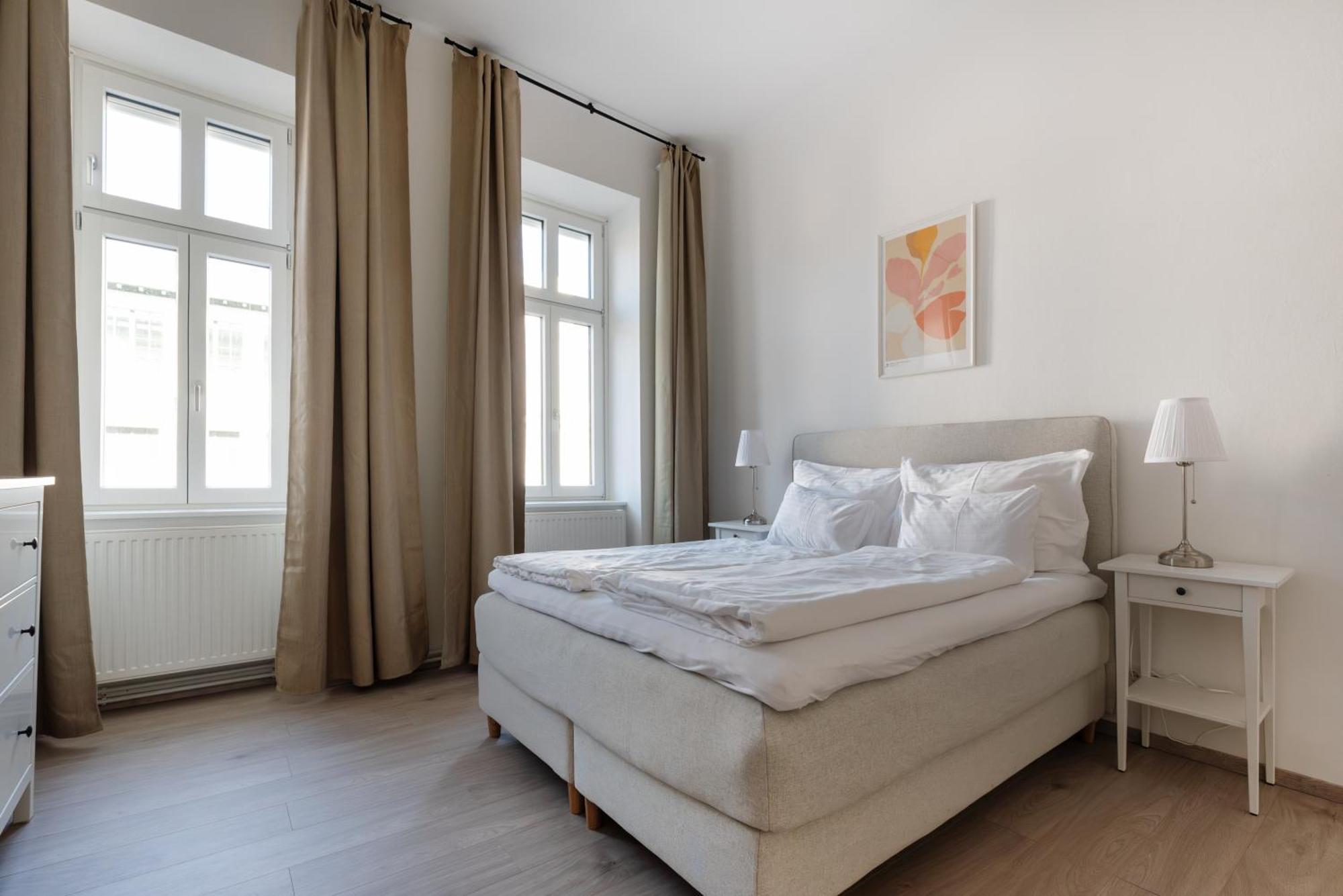 Studio Apartment Near University Вена Экстерьер фото